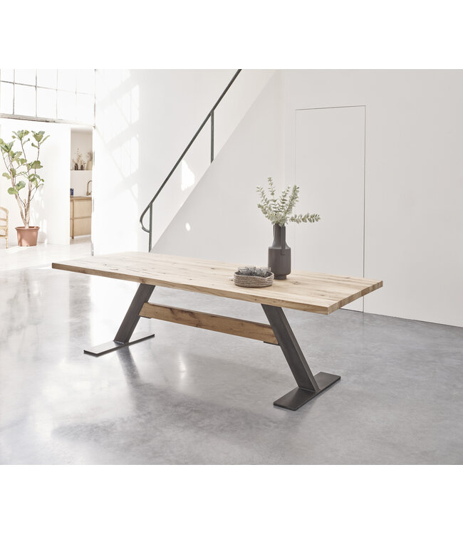 Showroom model | Old oak dining table | Solid wood | SALE