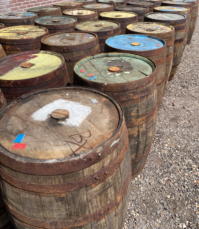 Eichenfass für Whisky, Regenfass, Weinfass