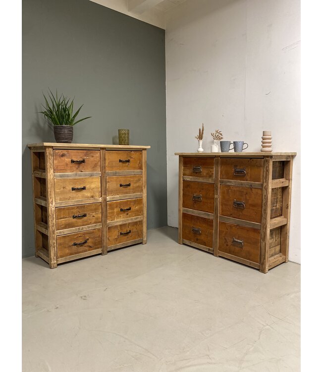Vintage chest of drawers