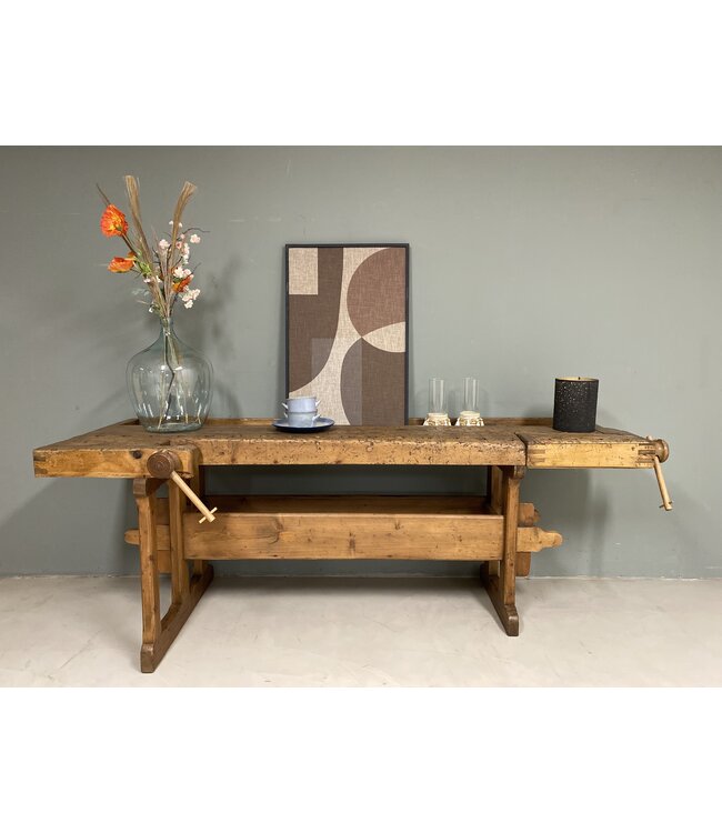 Industrieel dressoir