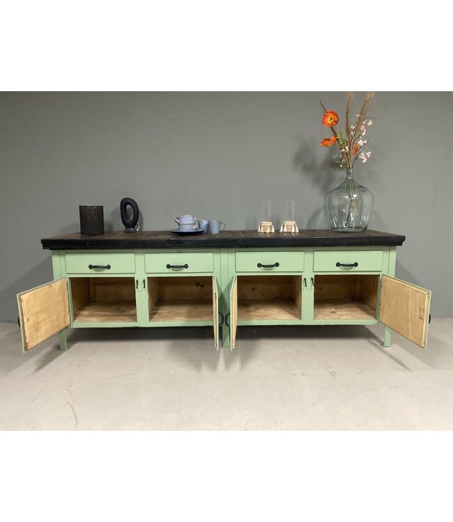 Green industrial workbench