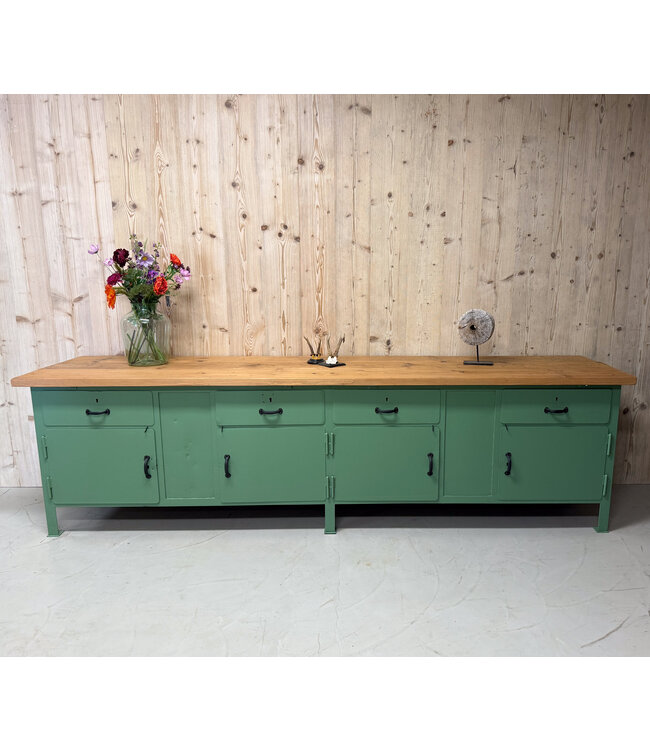 Industrial workbench | Sideboard
