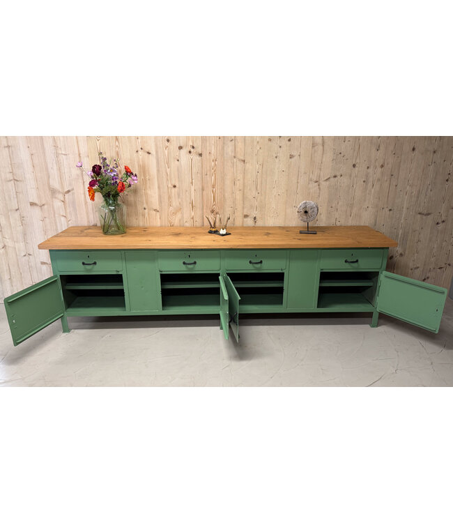 Industrial workbench | Sideboard