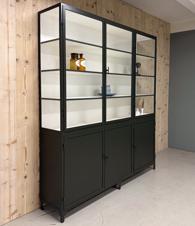 Steel cabinet Utrecht | Custom made