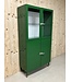 Vintage grüner Medizinschrank