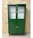 Vintage grüner Medizinschrank