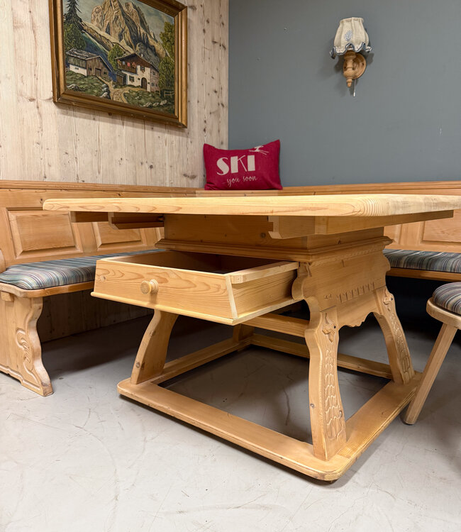 Alpenstube-Set / Österreichischer Essbereich