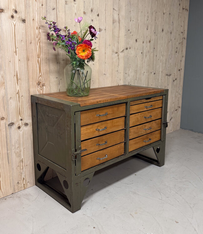 Industrial chest of drawers