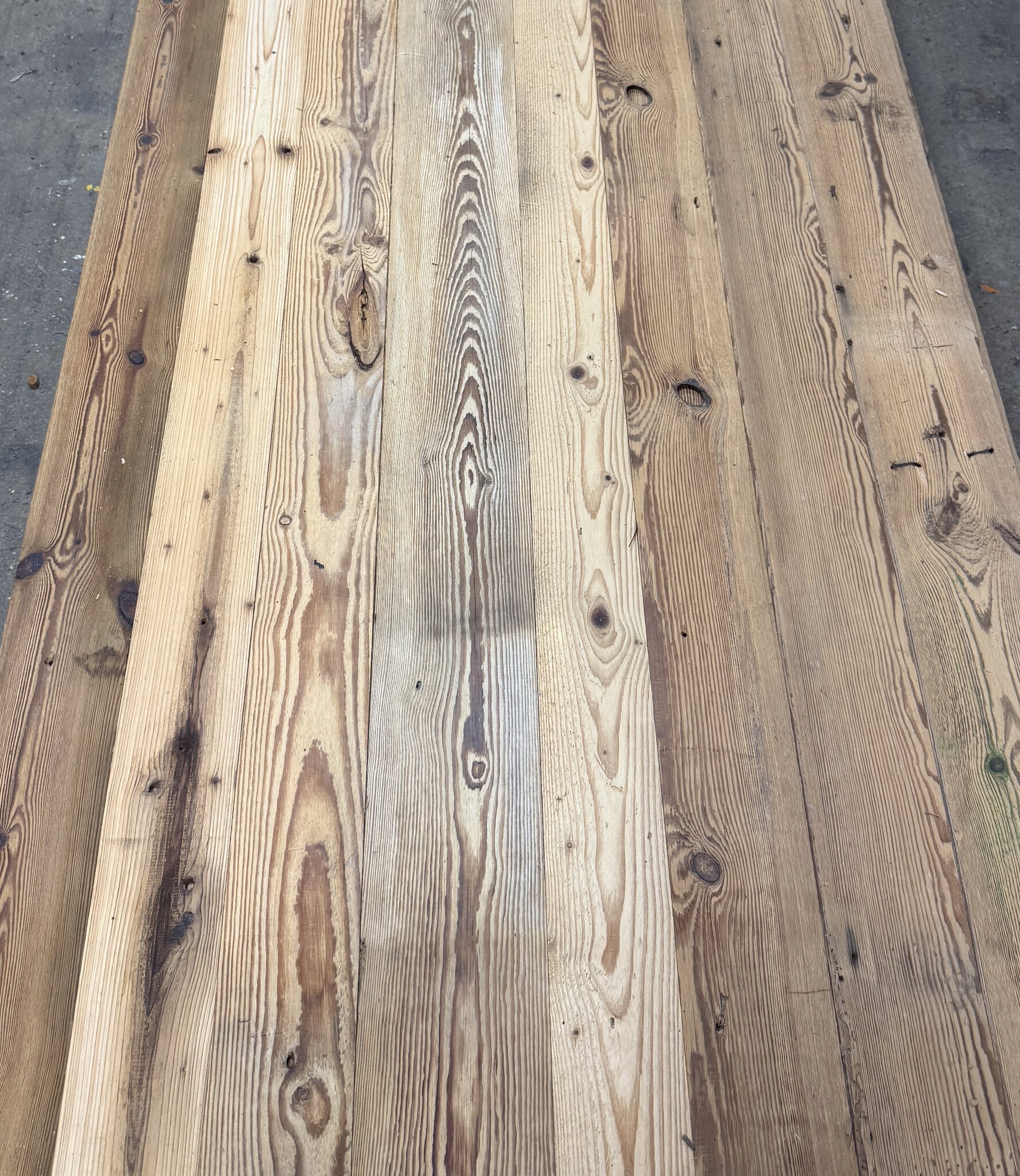 Barnwood planks – Alpine wood wall cladding - Wall shelves Robust ...