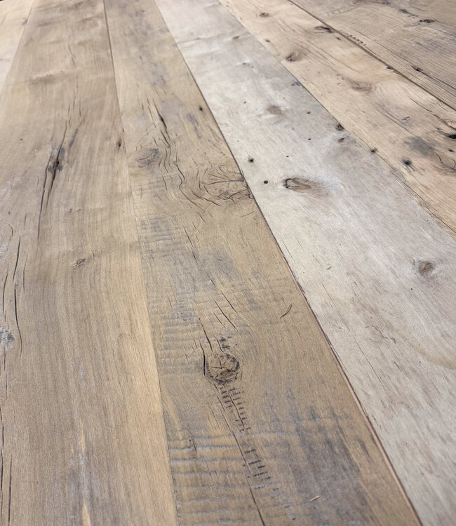 Wandregale aus Pappelholz mit Nut- und Federverbindung