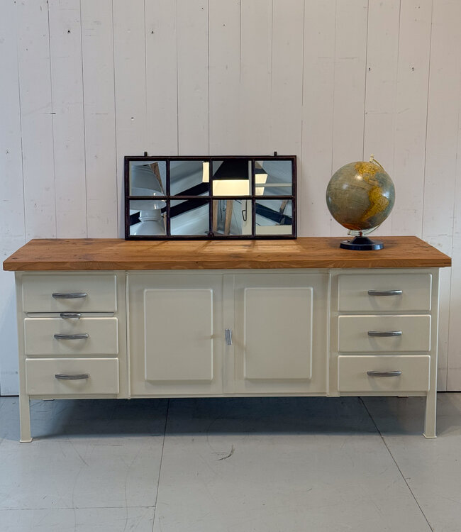 Industrial baker's workbench / cooking island