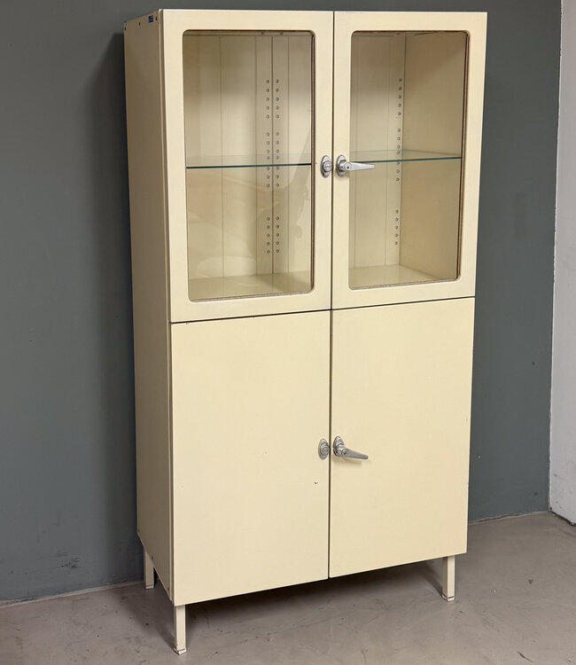 Vintage apothekerskast / medicijnkast