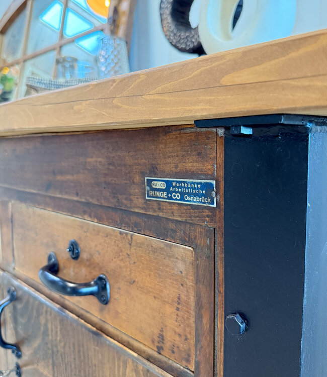 Vintage dressoir van hout met lades