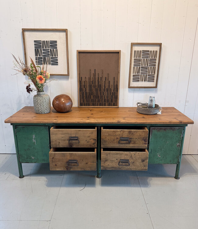Industrielles Sideboard aus Holz und Stahl | Sideboard mit Schubladen