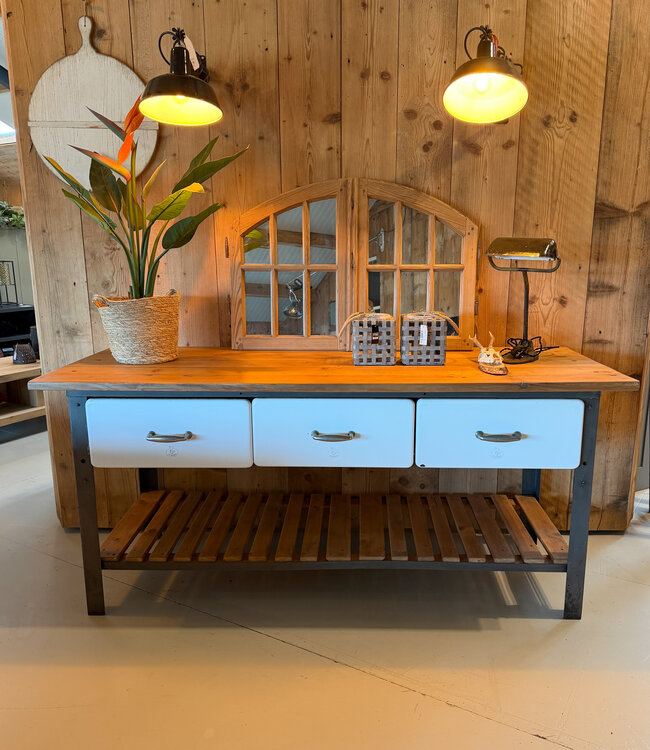 Vintage bakkerswerkbank