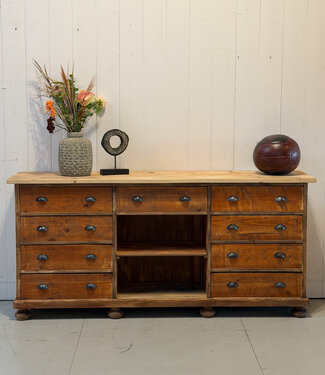 werkbank Wooden sideboard with drawers