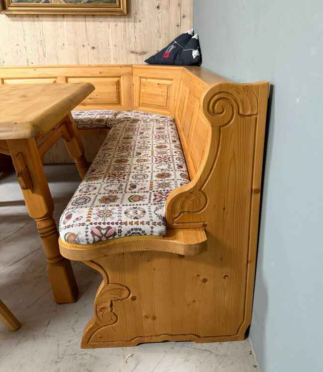 Alpen Stube set / Austrian dining area