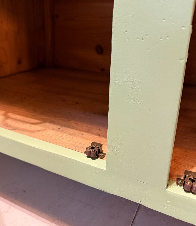 Green industrial workbench