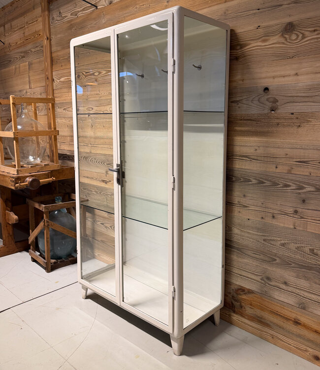Vintage Medizinschrank
