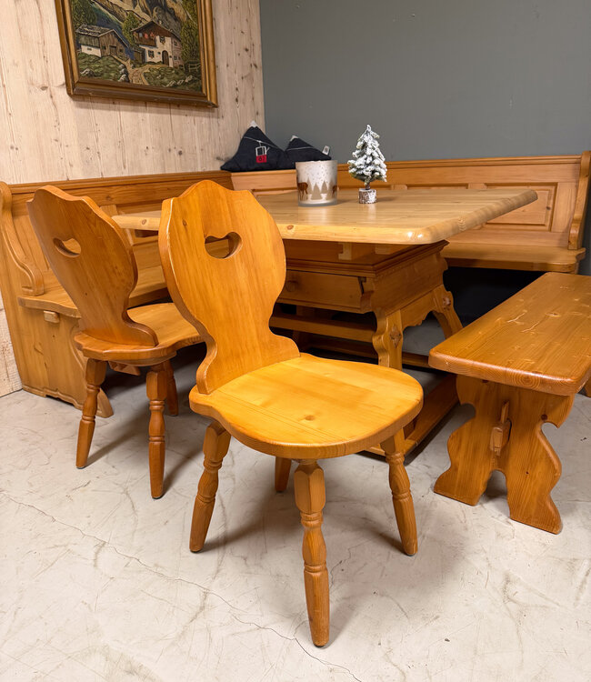 Vintage Alpine Stube-Set / Österreichischer Sitzbereich