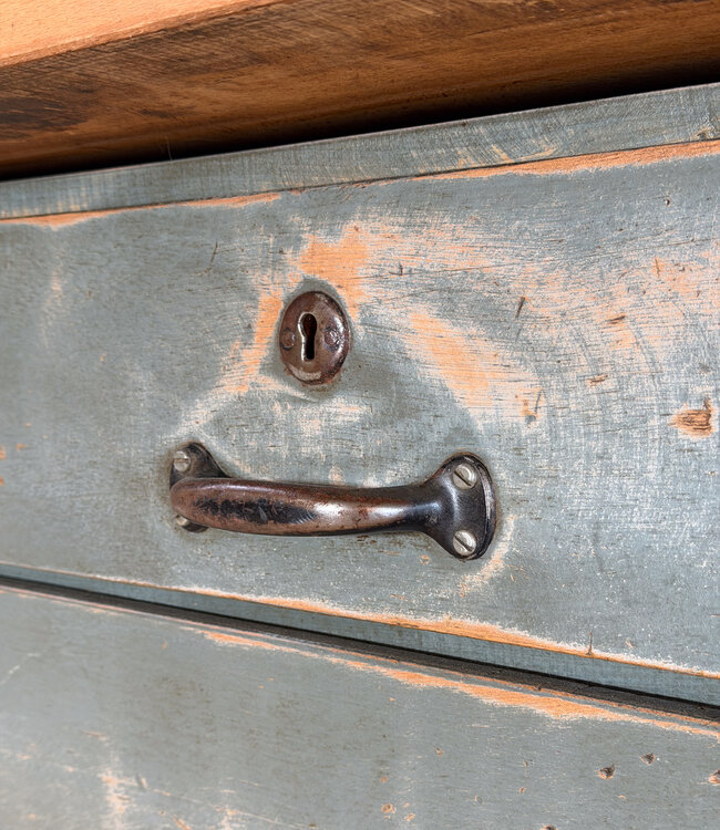 Vintage-Sideboard mit Schubladen und Türen