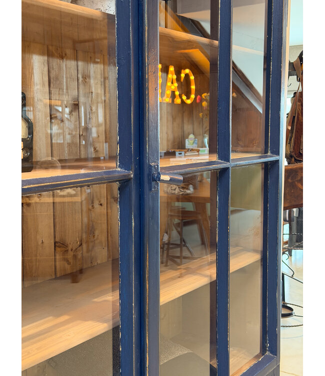 Vintage-Buffetschrank aus Holz mit altem Glas | Vitrine