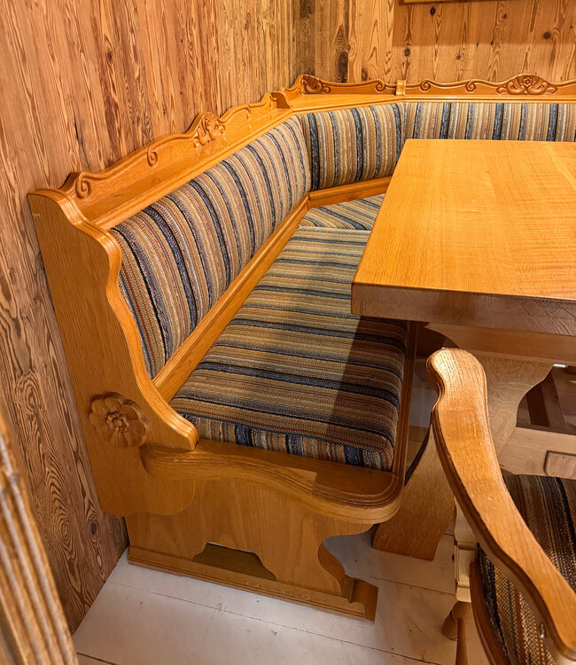 Austrian dining area | Stube seating area | Table + corner sofa