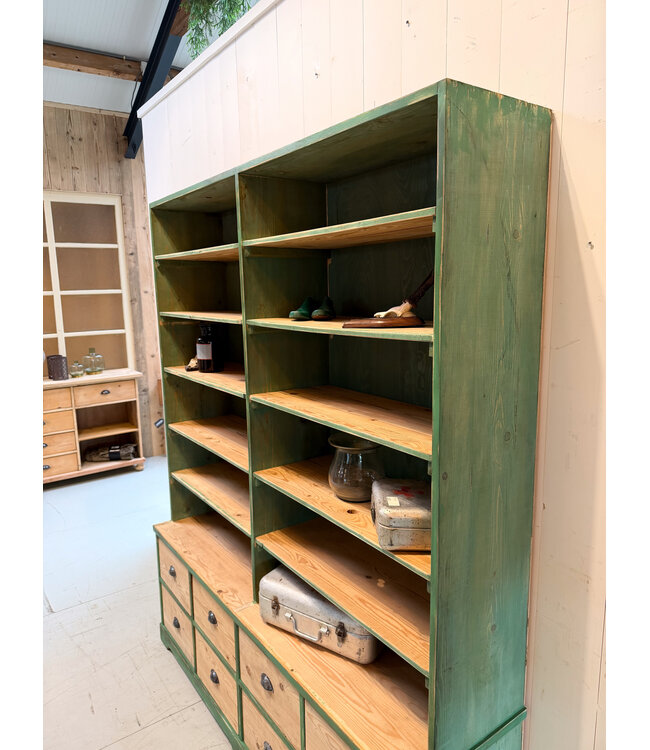 Vintage houten vakkenkast met lades | Unieke oude kast
