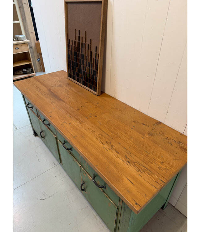 Vintage houten dressoir met lades en deuren