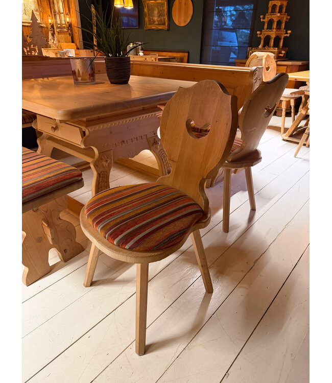 Stube-Set | Ecksofa mit Tisch und Stühlen | Österreichische Sitzgruppe