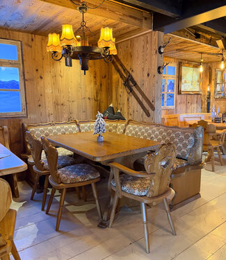 Oldwood Oostenrijkse Stube eethoek van eikenhout