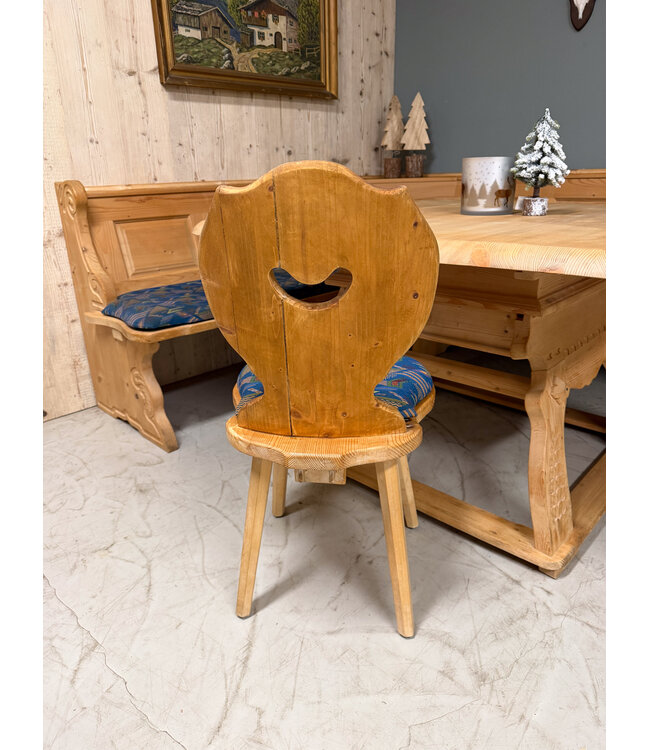 Oostenrijkse zithoek | Hoekbank met tafel en 2 stoelen