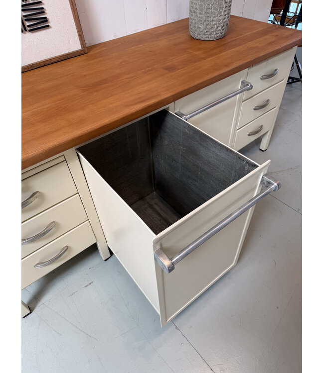 Vintage bakkers werkbank