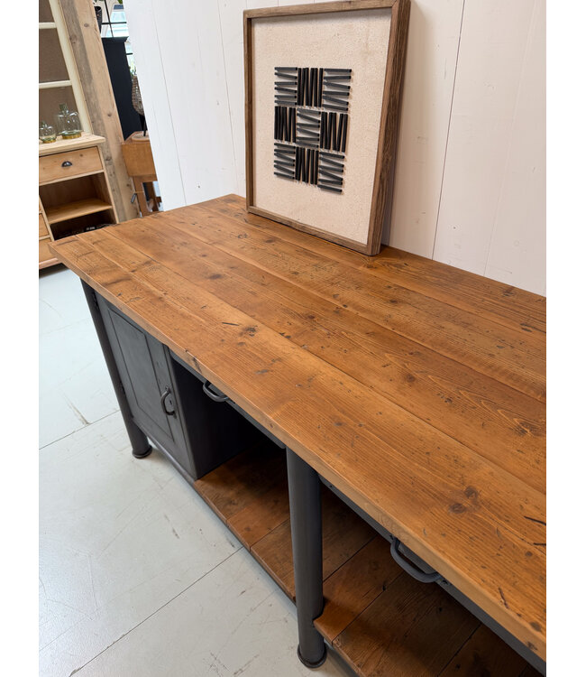 Vintage dressoir met lades