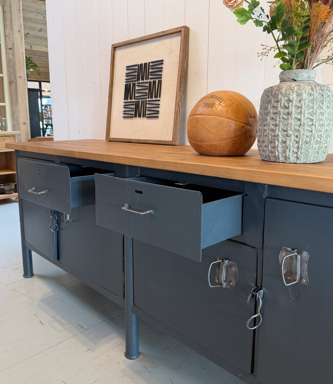 Industriële werkbank | Dressoir