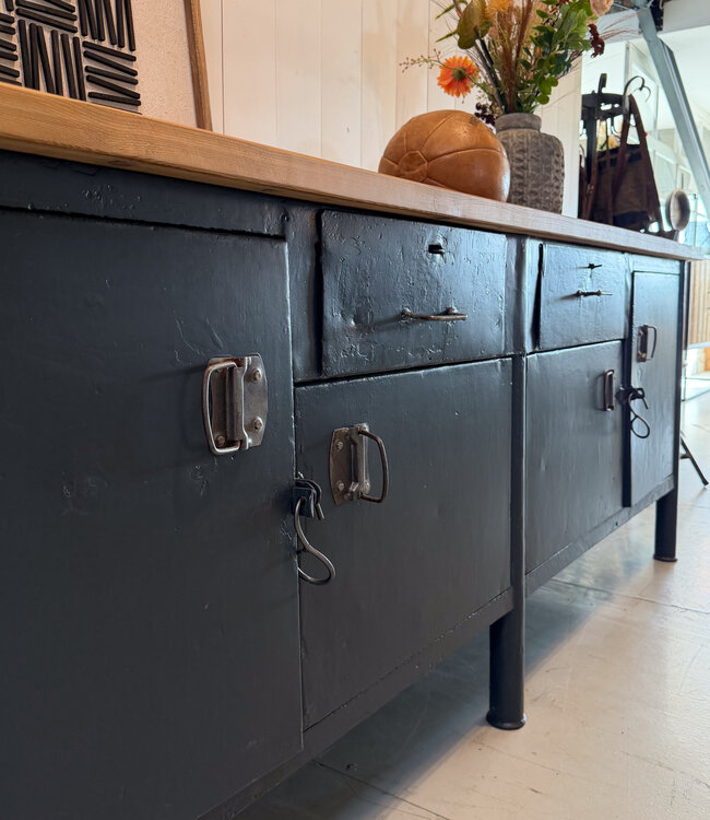 Industrial workbench | Sideboard