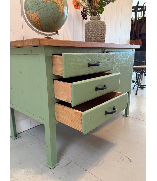 Carl Zollfrank workbench