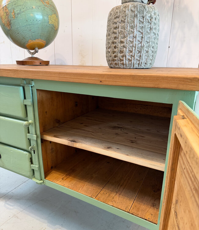 Carl Zollfrank workbench