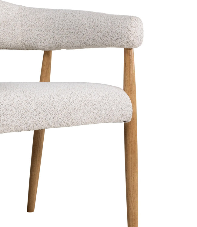 Chair Noor | Dining chair with wooden legs & armrests | cream