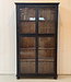 Schwarzer, antiker Holzvitrinenschrank mit altem Glas