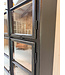 Schwarzer, antiker Holzvitrinenschrank mit altem Glas