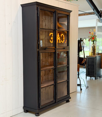 Zwarte vintage vitrinekast hout met oud glas