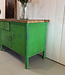 Grünes Vintage-Sideboard mit Schubladen und Türen
