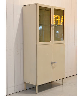 Vintage apothekerskast / witte medicijnkast