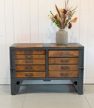 Oldwood Industrial sideboard