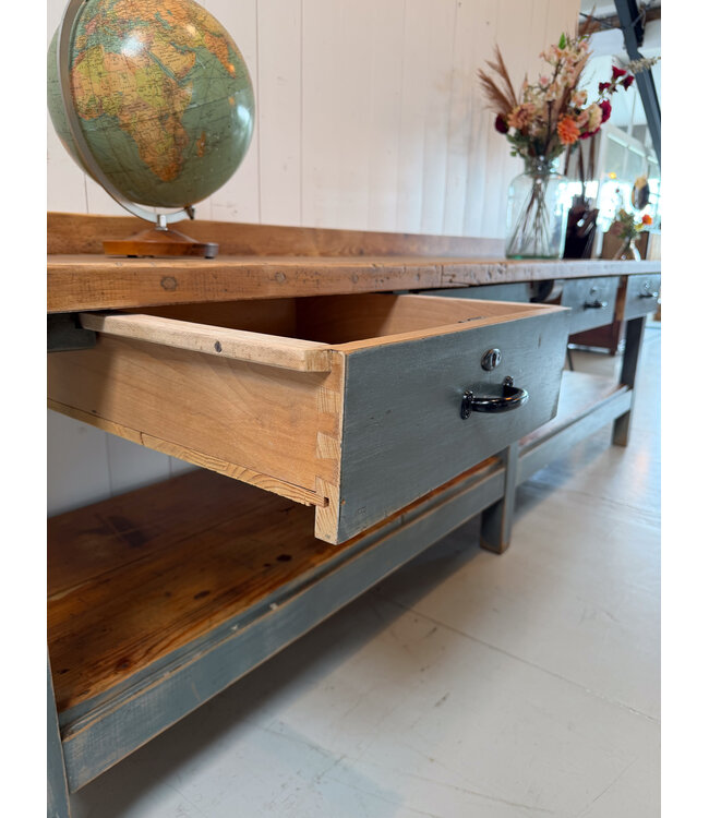 Uniek vintage dressoir 300 cm met lades