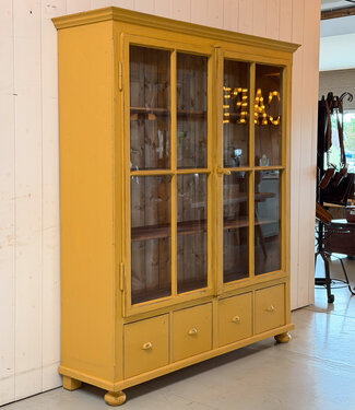 Vintage yellow display cabinet