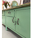 Grünes Vintage-Sideboard mit Schubladen und Türen