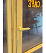 Vintage houten servieskast met deuren en lades