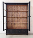 Zwarte vintage vitrinekast hout met oud glas